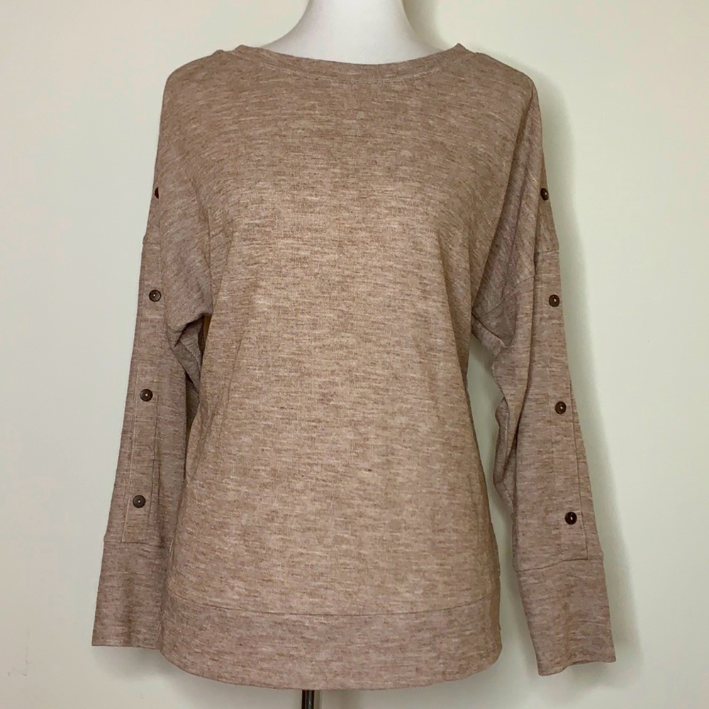 DOE & RAE Crewneck Oatmeal Sleeve Button Top S